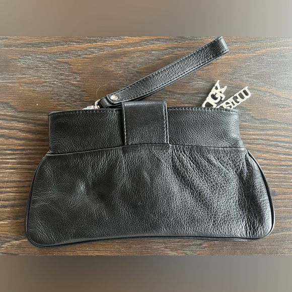 Charm and Luck Clutch - Picture 4 of 4